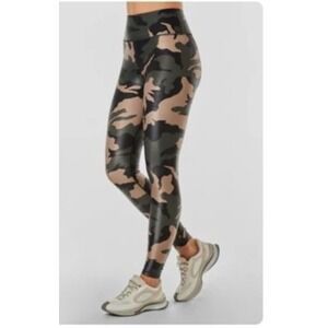 Noli Yoga Liquid Leggings Small Green Camo High Waisted Compression Yoga Pants